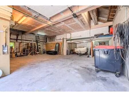 loods (150 m²) en vakantiewoning in jabbeke