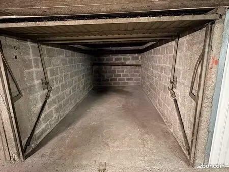 à louer box sous sol 13m2