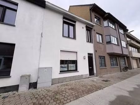 gezellige  lichtrijke woning met drie slaapkamers