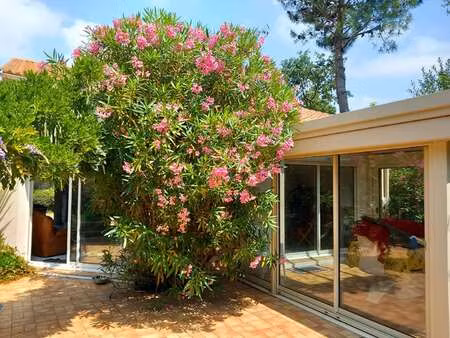 vente maison aux sables-d'olonne (85100) : à vendre / 148m² les sables-d'olonne