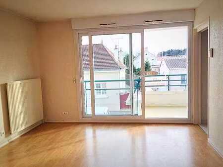 location appartement 3 pièces à saint-sébastien-sur-loire douet (44230) : à louer 3 pièces