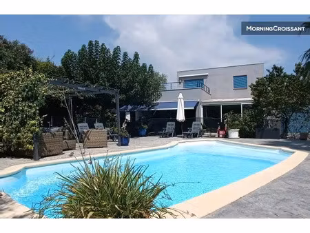 location meublée villa 5 pièces 120 m² à frejus (83600)  2 500 €