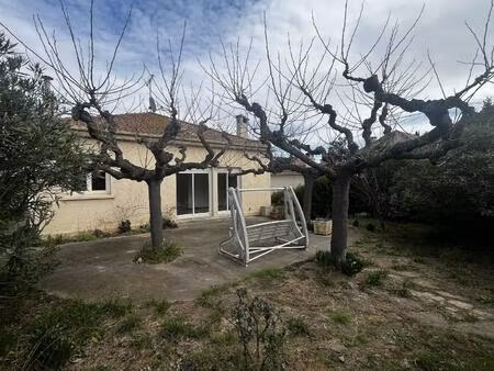 maison de plain-pied avec sous-sol total fort potentiel