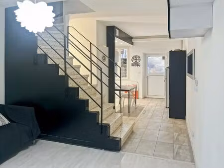 jolie maison de ville traversante