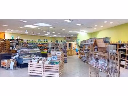 vente bureaux et commerces à alençon (61000) : à vendre / 630m² alençon