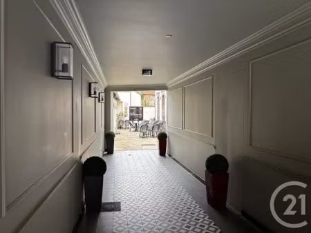 location locaux professionnels à houdan (78550)  18 000 €