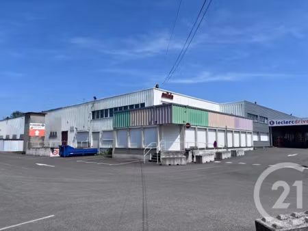 location locaux professionnels à oulins (28260)  48 000 €