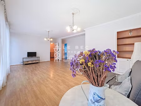 lorient : appartement t4 lumineux avec balcon  cave et stationne