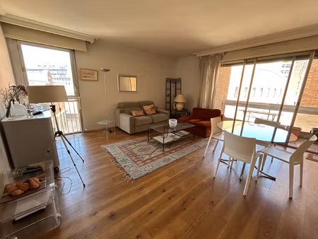 hypercentre - saint georges grand t2 de 68 11m2 avec cave