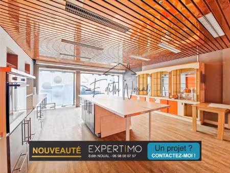 local commercial idéalement placé!