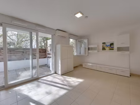 beau 1 pièce + cuisine de 30 49m2 avec terrasse sud echiroll