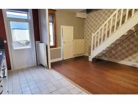 location maison  m² t-4 à le creusot  799 €