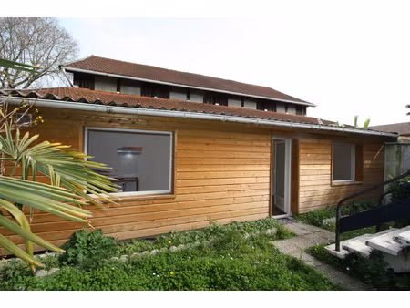 talence - st genès - studio en bon état avec jardin