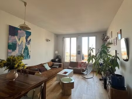 loue t3 meublé confortable et lumineux – ◊ marseille 13007 – 4e et dernier étage – balcon 