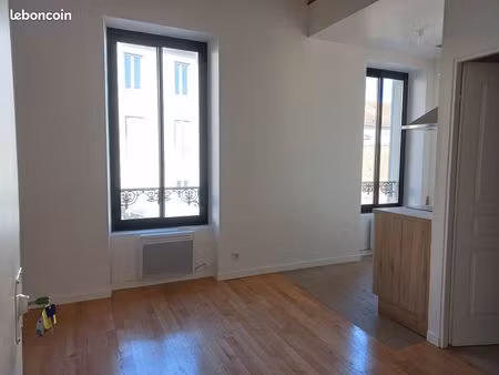 studio 1 pièce 19 m²