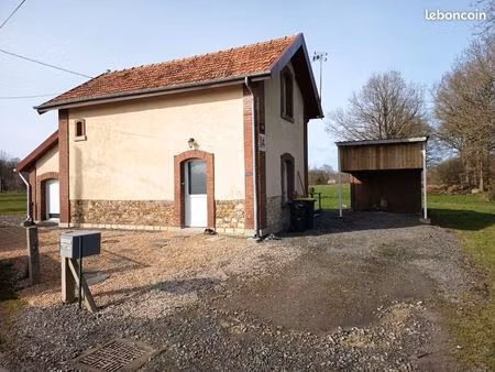 location maison maen roch