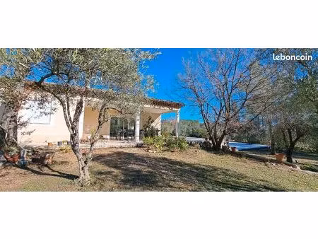 villa 250m2 de standing avec piscine 12x6