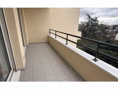 appartement bron 111.29 m² t-5 à vendre  325 000 €