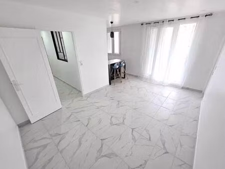 appartement t3  refait à neuf  proche hôpital.