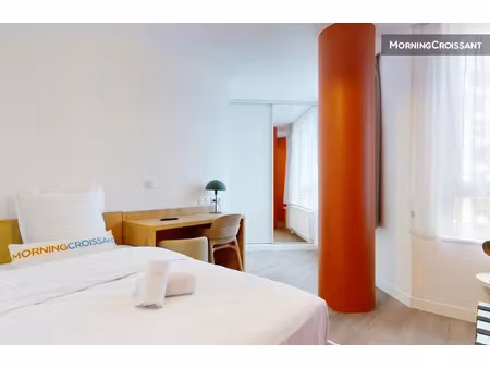 location meublée appartement 1 pièce 19 m² à nanterre (92000)  1 090 €