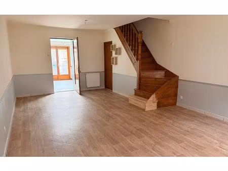 location maison  m² t-4 à sin-le-noble  800 €