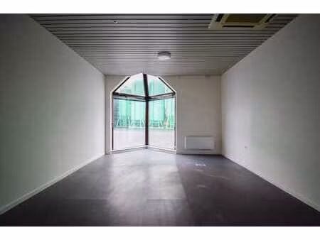 à louer : bureau prêt à emménager de 23 m² très lumineux
