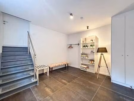 local commercial (70 m²) à louer dans un emplacement privilé