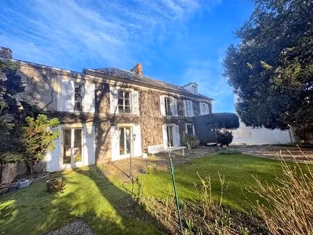 vente propriété 8 pièces 214 m2 à montry