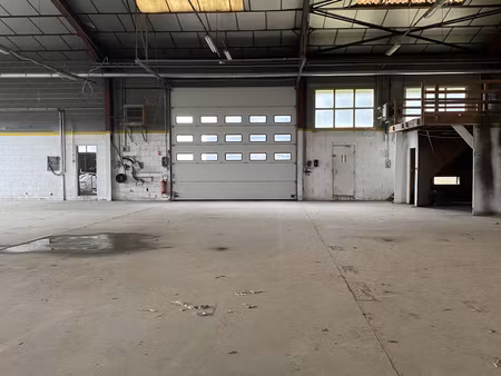 local d'activité - 168m2