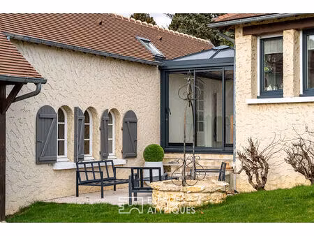 maison de caractère sur les hauteurs de villennes sur seine