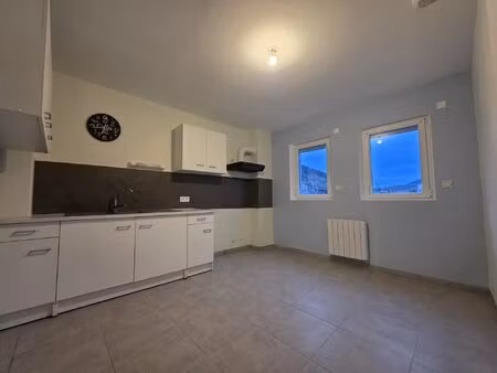 appartement t3 - 1er étage