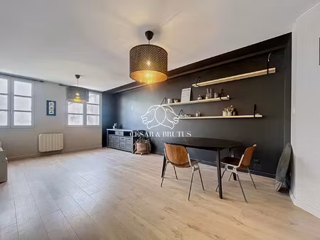 hyper centre - t3 - 54m² - renove et au calme