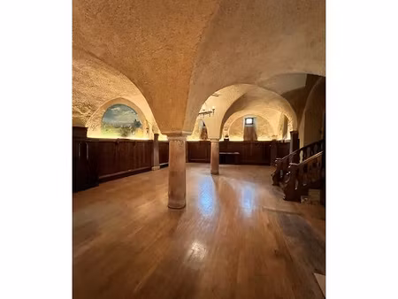 venez découvrir ce magnifique local professionnel