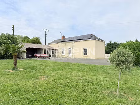 a vendre - maison familiale - 5 pièces - 122m² - 10 minutes de doué - d6009