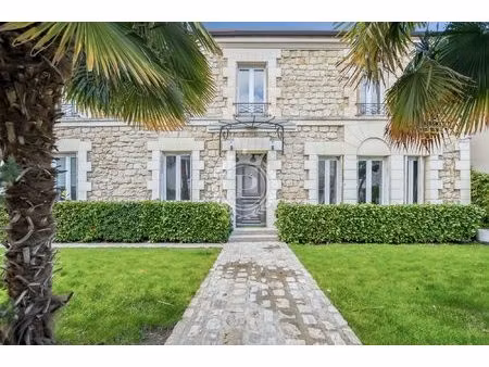 magnifique maison de caractère 7p avec piscine.