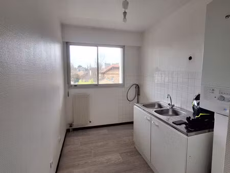 location appartement 2 pièces  48.30m²  chelles