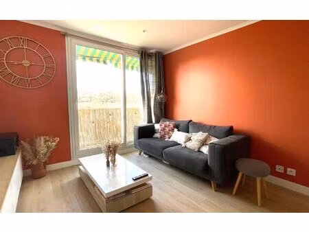 location appartement  53.15 m² t-3 à caluire-et-cuire  1 000 €