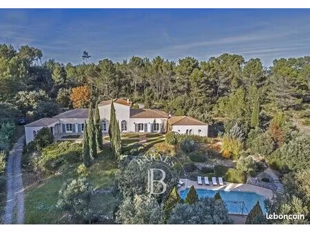 propriété 10 pièces 350 m²