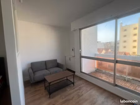 t1 meublé lumineux avec balcon - proche transports