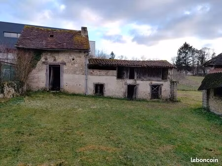 lot de 2 granges a renovees