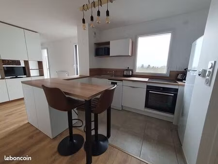 fouesnant centre  joli studio meublé dans résidence neuve