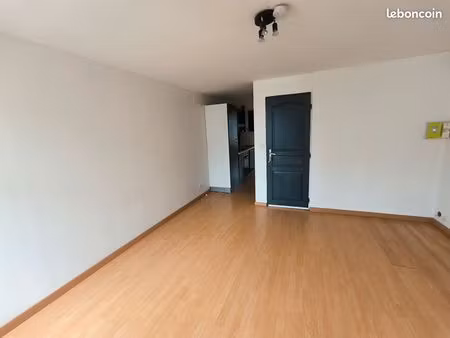 2 pièces · 40 m²2 pièces  40 m² · saint-amand-les-eaux 59230 · quartier centre-ville