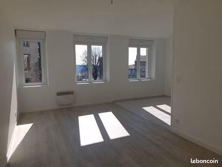 f3 de 76 m2 plein centre