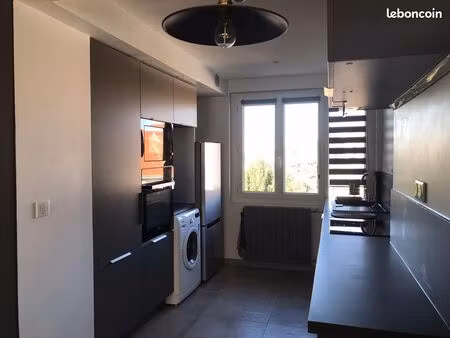 t3 meublé 67 m² rénové + balcon + garage fermé + cave – traversant sud – valence latour-ma