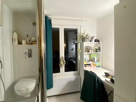 studette 9m2 avec douche et wc