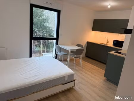 studio meublé avec garage dans résidence neuve de standing