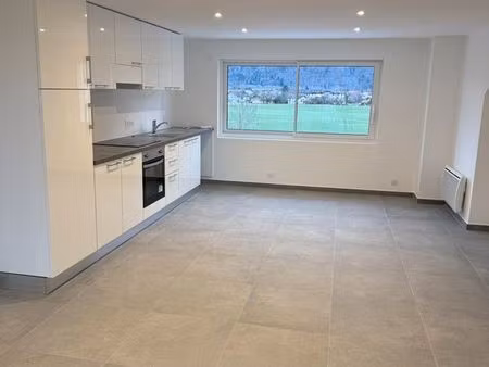 appartement 3 pièces 80m²