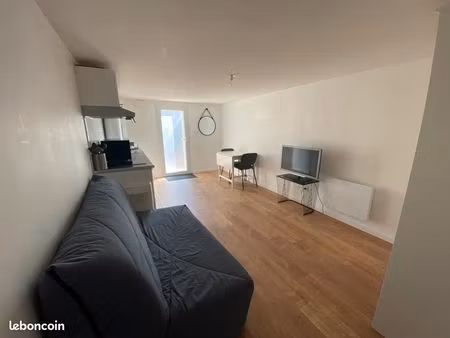 t1 22m2 meublé + place de parking