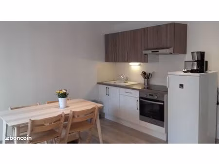 maison de ville meublée plein centre de honfleur