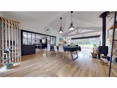 maison 7 pièces - 180 m²